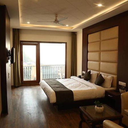 Shining Hills Hotel Mussoorie Exterior photo