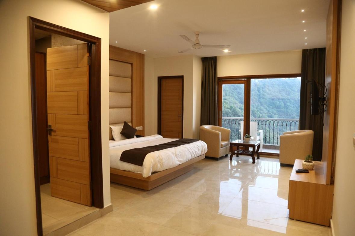 Shining Hills Hotel Mussoorie Exterior photo
